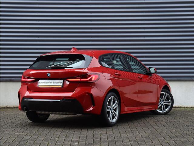 BMW 1-SERIE 118i | Executive | M Sportpakket | Apple Carplay | LED | 17'' LMV