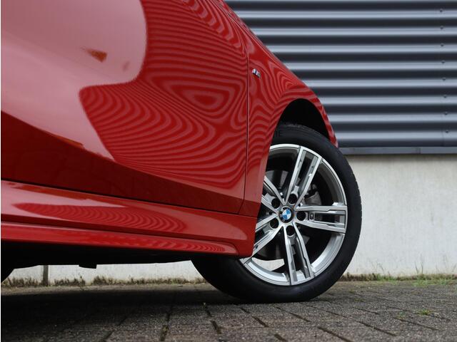 BMW 1-SERIE 118i | Executive | M Sportpakket | Apple Carplay | LED | 17'' LMV
