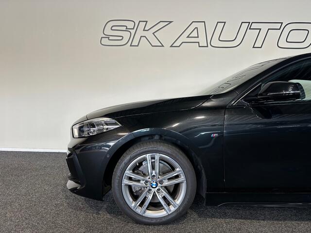 BMW 1-SERIE 118I BNS EDITION M-PAKKET l LED l CAMERA l 17INCH l PDC l