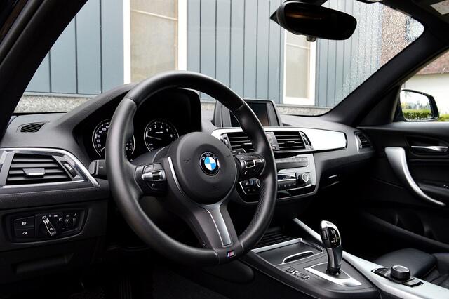 BMW 1-SERIE 118i Edition M Sport Shadow High Executive Rijklaarprijs-Garantie Leder Led Navigatie Airco Apple Carplay