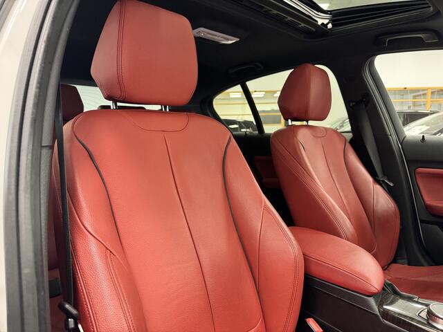 BMW 1-SERIE 125i High Executive | SPORTPAKKET | PANO | LEER | NAVI