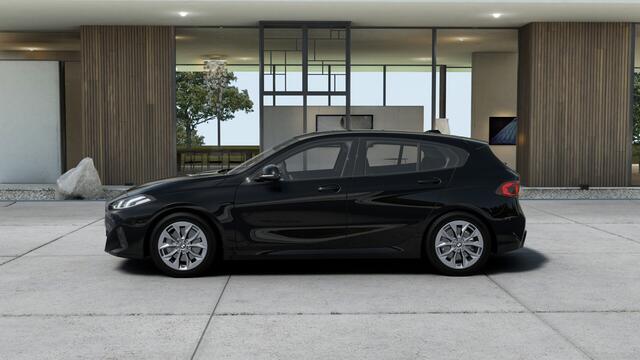 BMW 1-SERIE 120 Automaat / Sportstoelen / Achteruitrijcamera / Stoelverwarming