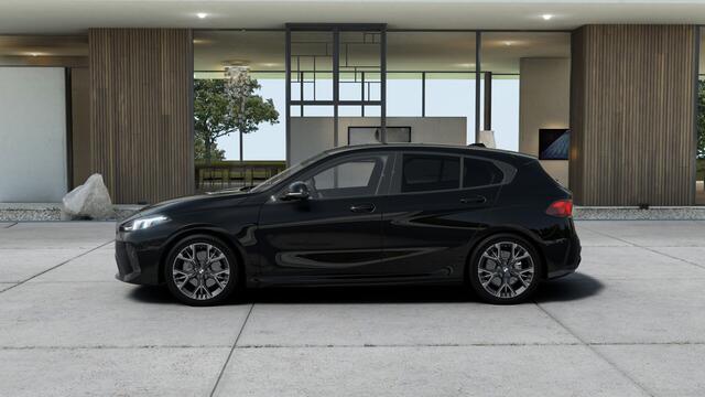 BMW 1-SERIE 120 M Sport Automaat / Sportstoelen / Achteruitrijcamera / M Adaptief onderstel / Comfort Access / Adaptieve LED / Stoelverwarming