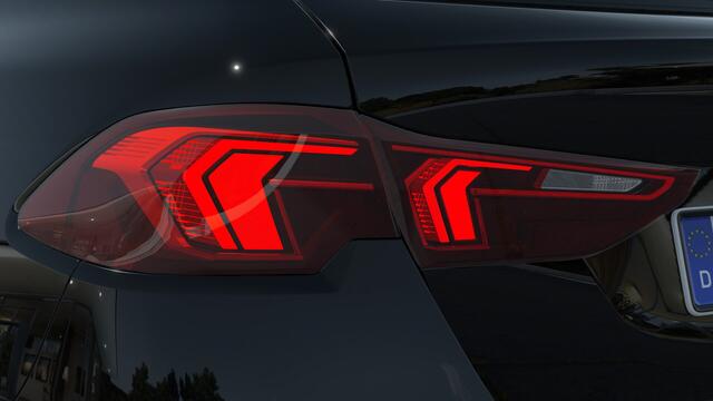 BMW 1-SERIE 120 M Sport Automaat / Sportstoelen / Achteruitrijcamera / M Adaptief onderstel / Comfort Access / Adaptieve LED / Stoelverwarming