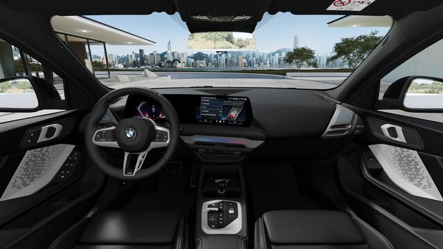 BMW 1-SERIE 120 M Sport Automaat / Sportstoelen / Achteruitrijcamera / M Adaptief onderstel / Comfort Access / Adaptieve LED / Stoelverwarming