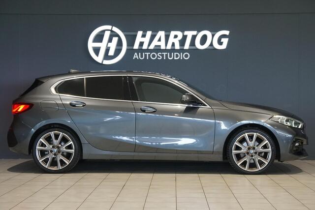 BMW 1-SERIE 118i Executive Edition + HARMAN KARDON / CAMERA / STOELVERWARMING