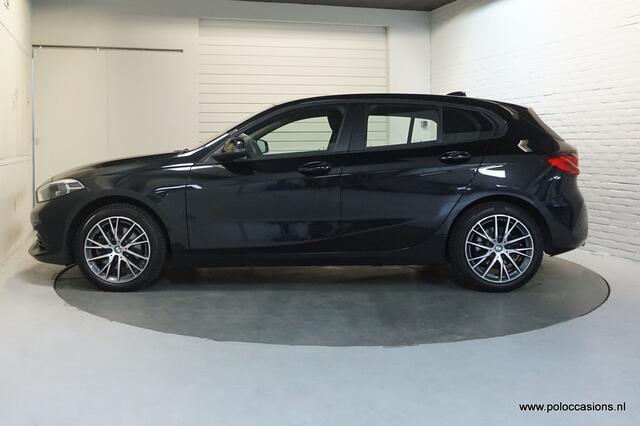 BMW 1-SERIE 118i Automaat | Navigatie | Carplay | Dealeronderhouden |