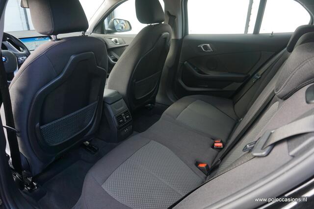 BMW 1-SERIE 118i Automaat | Navigatie | Carplay | Dealeronderhouden |