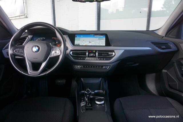 BMW 1-SERIE 118i Automaat | Navigatie | Carplay | Dealeronderhouden |