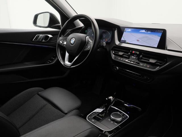 BMW 1-SERIE 118i 136 PK Automaat Sport Edition | CAMERA | KEYLESS