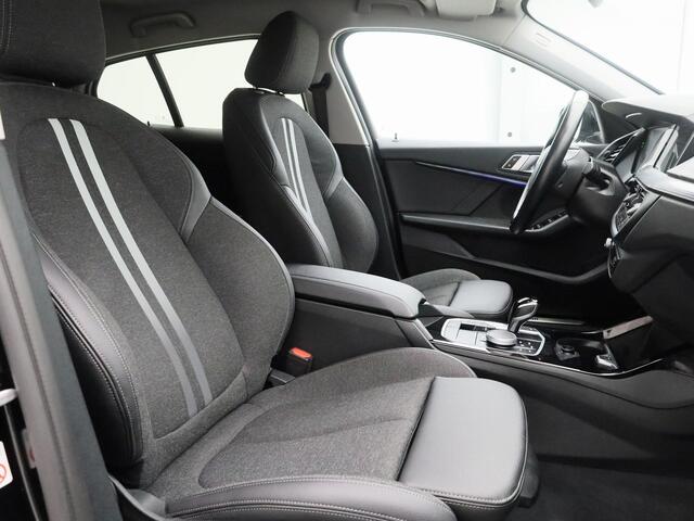 BMW 1-SERIE 118i 136 PK Automaat Sport Edition | CAMERA | KEYLESS