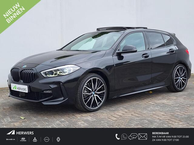 BMW 1-SERIE 118i Automaat / Dealer onderhouden / M-Sport / 19" velgen / Navigatie / Panoramadak / Harman Kardon audio / DAB / Sportstoelen / Achteruitrijcamera / Headup display / Digital Cockpit /