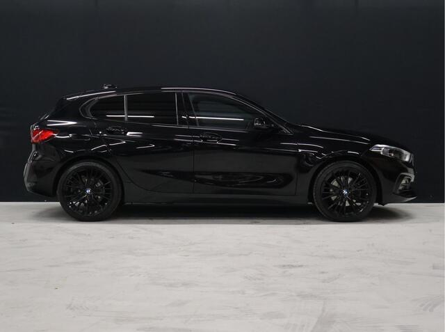 BMW 1-SERIE 118i Sport Line [APPLE CARPLAY, ANDROID, CAMERA, HALF LEDER, HiFi SOUNDSYSTEM, CRUISE, PDC V+A, CLIMATE, NIEUWSTAAT]
