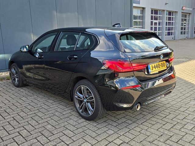 BMW 1-SERIE 118i Executive Edition | Navi | Led | Live Cockpit |