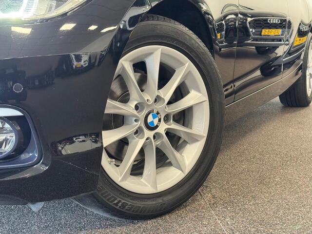 BMW 1-SERIE 116i NAVIGATIE, CRUISE, ECC AIRCO, 16''LMV
