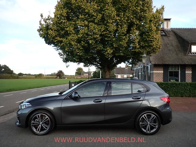 BMW 1-SERIE 118i SPORTLINE VIRTUAL/LED/SPORTSTOEL/CAMERA/SHADOWLINE