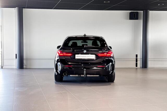 BMW 1-SERIE 118i | M Sport Pro | Stoelverwarming | Trekhaak |