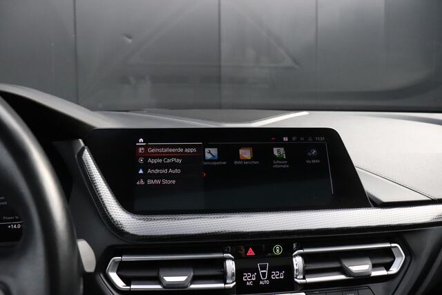 BMW 1-SERIE 118i Business Edition | PANO | CRUISE | PDC | NAVI | APPLE CARPLAY |