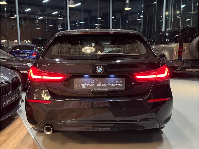 BMW 1-SERIE 118i Edition Nieuw model, Sportpakket, Carplay, CC.