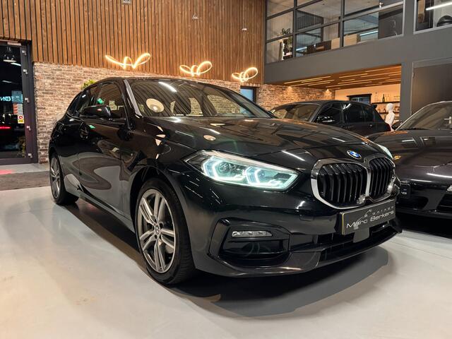 BMW 1-SERIE 118i Edition Nieuw model, Sportpakket, Carplay, CC.