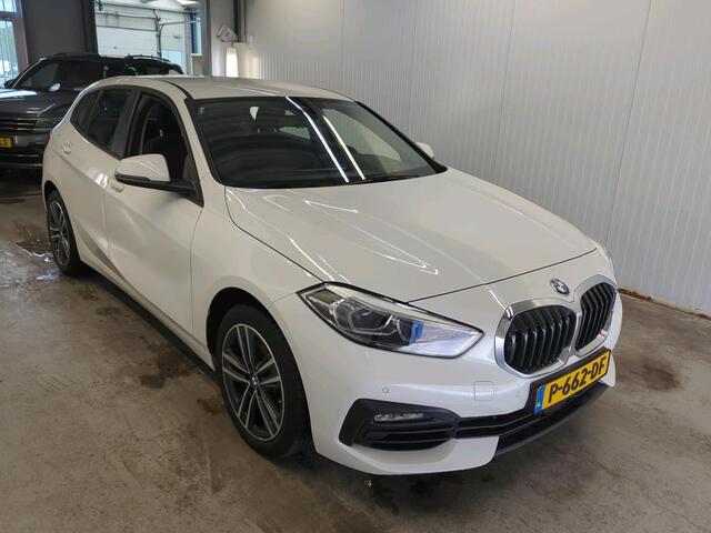 BMW 1-SERIE 116d Business Ed. | Navi | Live Cockpit | Led |