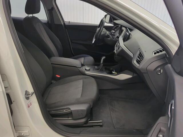 BMW 1-SERIE 116d Business Ed. | Navi | Live Cockpit | Led |