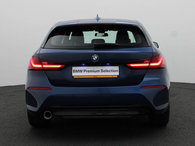BMW 1-SERIE 5-deurs 118i Executive Edition | Sport Line | Parking Assistant | HIFI | 17"