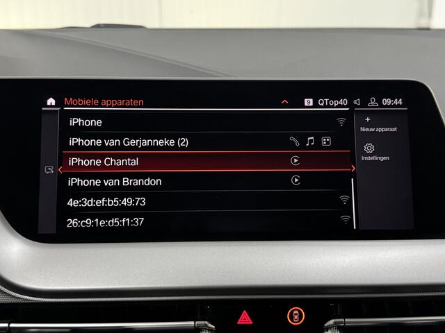 BMW 1-SERIE 118i 141 PK Executive Edition AUTOMAAT LED NAVI 2X-PDC ZÉÉR-MOOI