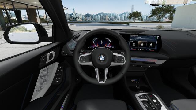 BMW 1-SERIE 120 M Sport Automaat / Sportstoelen / Achteruitrijcamera / Adaptieve LED / M Adaptief onderstel / Comfort Access / Stoelverwarming / Parking Assistant