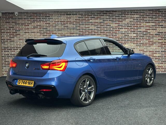 BMW 1-SERIE M140i Executive Carplay Led Dealer Ondrh Carbon