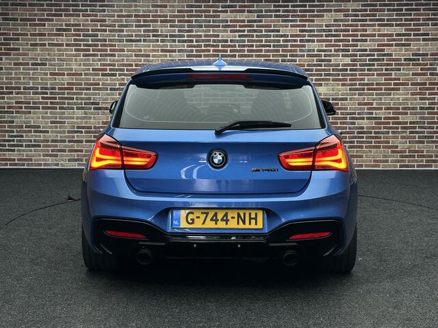 BMW 1-SERIE M140i Executive Carplay Led Dealer Ondrh Carbon