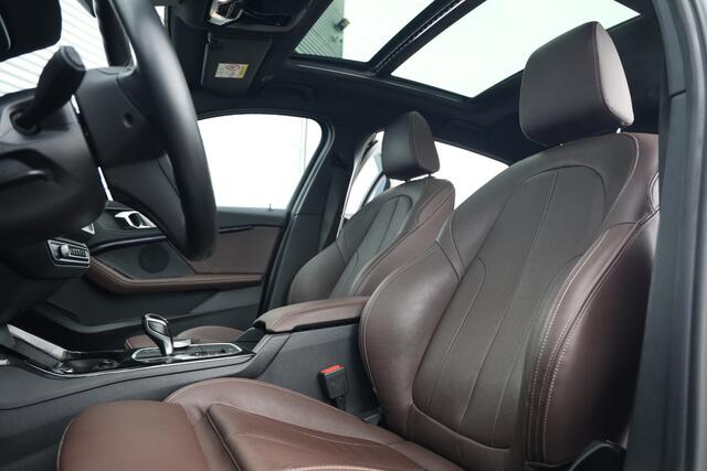 BMW 1-SERIE 118i Executive Sportline NAP|Pano|Trekh|Cam|Leder|Sportst