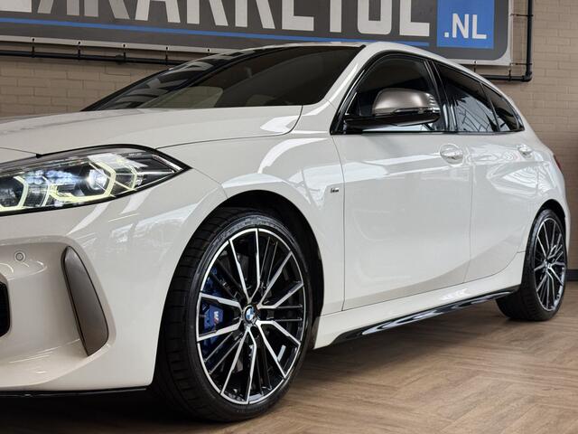 BMW 1-SERIE M135i xDrive High Executive Navi | 19" | Alcantara | Camera | PDC V+A |