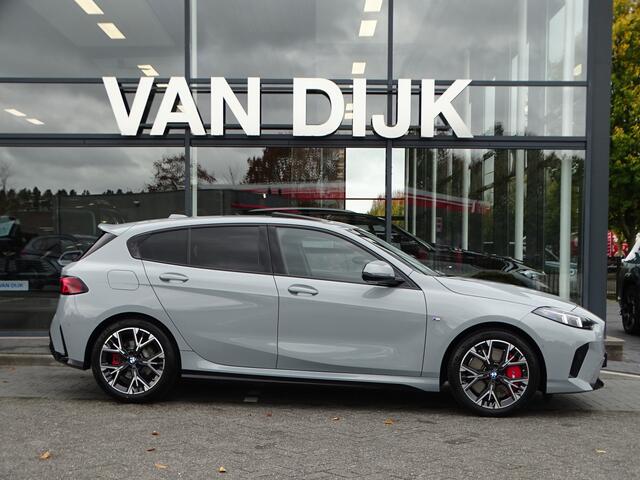 BMW 1-SERIE 120 M Sportpakket Pro. Afn.Trekhaak Pano.Dak Drive ass. Parkeer Hulp Premium Pack Ada.Led 18" LM Velgen