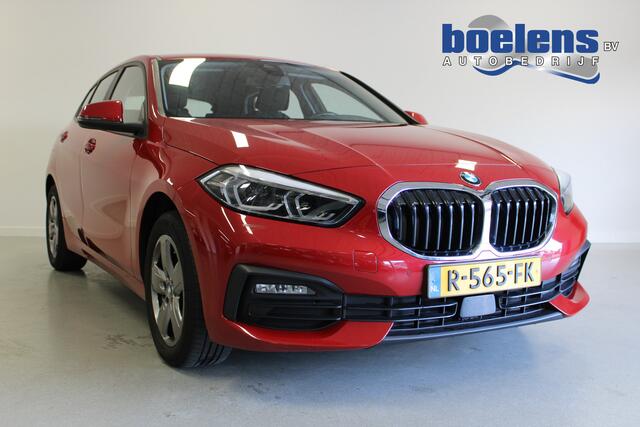 BMW 1-SERIE 118i Business Edition | NL-AUTO+N.A.P! | LED | CLIMA | CRUISE | PDC | LMV | NAVIGATIE | DAB | CARPLAY |