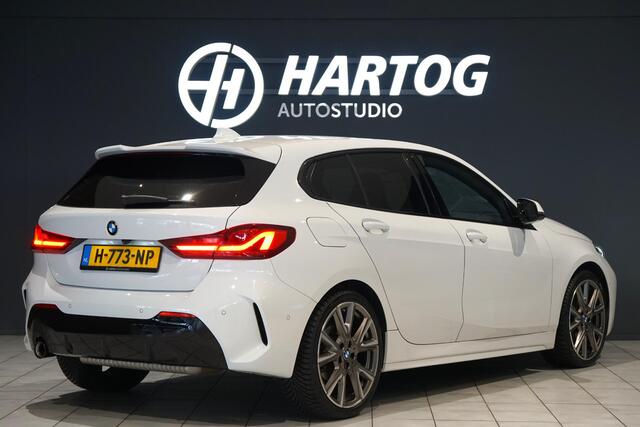 BMW 1-SERIE 118i M-Sport Plus + KUIPSTOELEN / CAMERA / SFEERVERLICHTING
