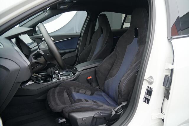 BMW 1-SERIE 118i M-Sport Plus + KUIPSTOELEN / CAMERA / SFEERVERLICHTING
