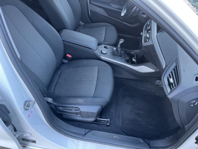 BMW 1-SERIE 116i Business Edition / Clima / Virtual / Led / Pdc 50%deal 8975 ACTIE