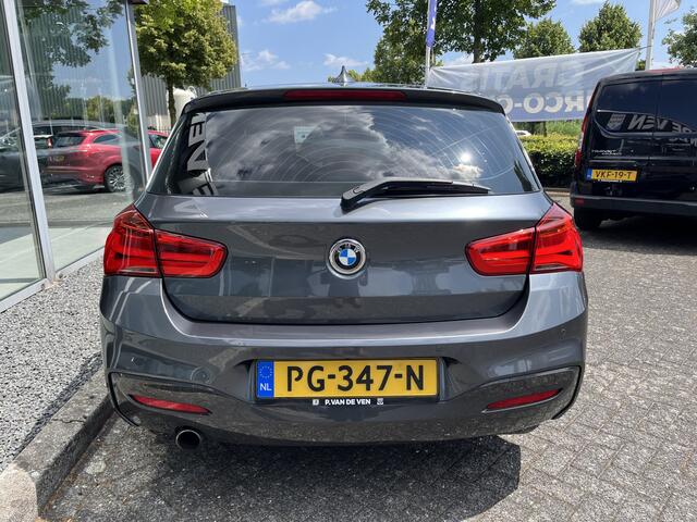 BMW 1-SERIE 118i Corporate Lease High Executive M Sport Automaat | M-Sport | Origineel Carplay | Vol leder Sportstoelen | M-Stuur | Draadloos laden | Stoelverwarming | etc. etc.