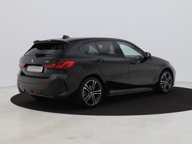 BMW 1-SERIE 118i M-Sport | CAMERA | KEYLESS | STOEL- EN STUURVERW.