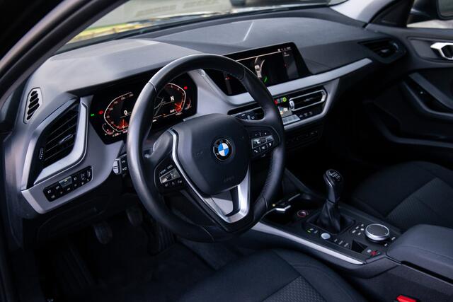 BMW 1-SERIE 118i Executive Edition , Cruise control, Isofix, Apple Carplay/Android,