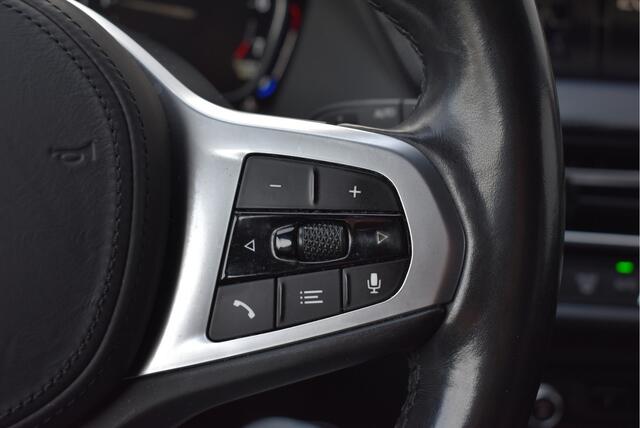 BMW 1-SERIE 118i Executive Sport Cruise, Afn.trekhaak, Stoelverwarming, PDC, Sfeer