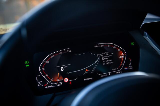 BMW 1-SERIE 120i M-sport , Apple Carplay/Android, Stoelverwarming, Navigatie,