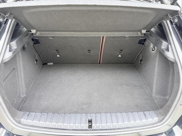 BMW 1-SERIE 118i High Executive Edition M-Sport | Panorama Dak | Navigatie |