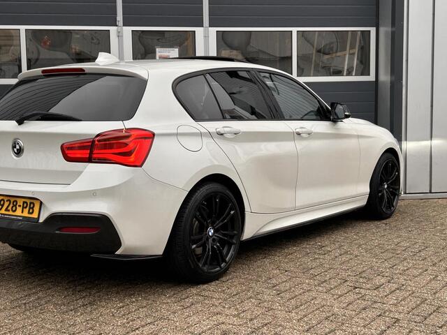 BMW 1-SERIE 118i High Executive | M pakket | Leder | Pano | Navi |