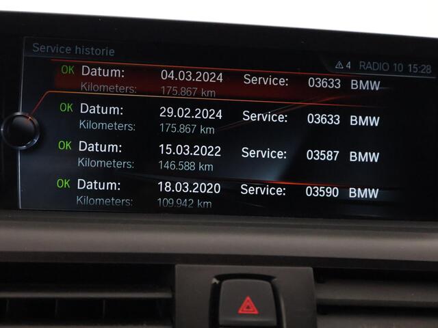 BMW 1-SERIE 118d High Executive Automaat | Navigatie | Leder | Stoelverwarming |