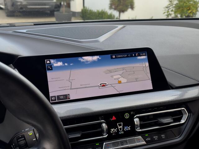 BMW 1-SERIE 118i AUT7 M-SPORT EXECUTIVE EDITION LEDER NAVI CAMERA DIGI-DASH APPLE-CARPLAY LED LMV PDC