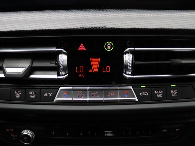 BMW 1-SERIE 118i Executive Edition Camera | Cruise | Navi | Parkeersens. v+a