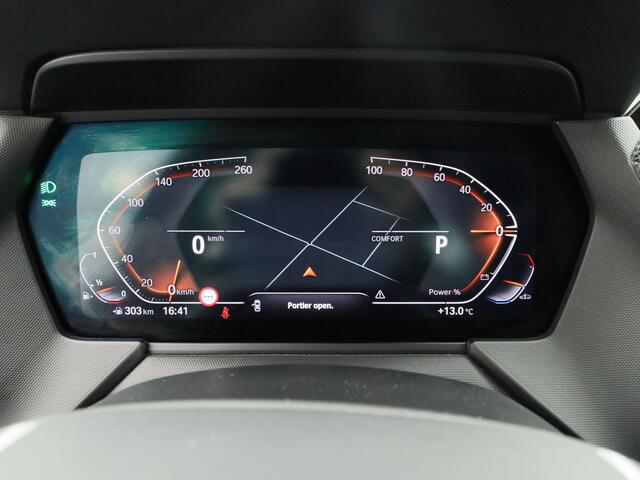 BMW 1-SERIE 116i Automaat High Executive | CAMERA | ADAPTIVE | HUD | KEYLESS | STOELVERW. | TREKHAAK