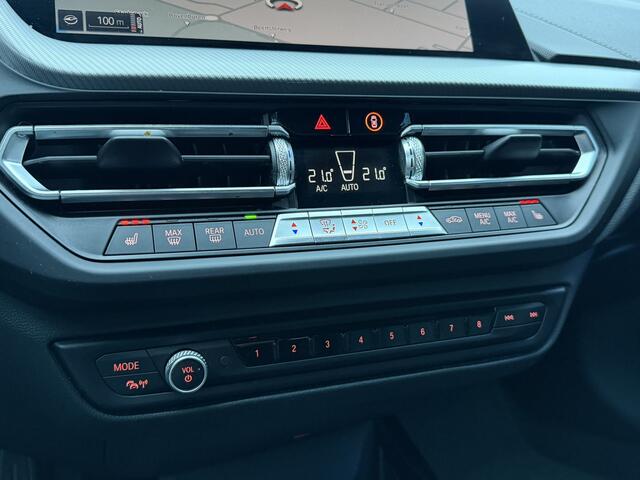 BMW 1-SERIE 118i Automaat M Sport Leer Carplay Cruise Control Adaptieve LED BTW Auto